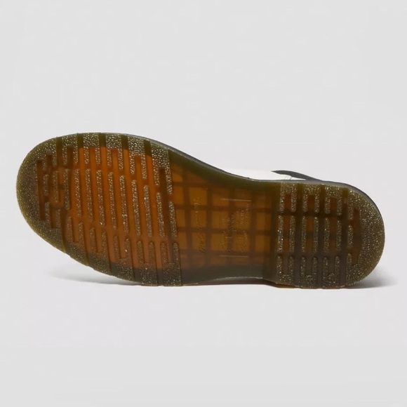 Dr. Martens 2976 Yellow Stitch Smooth Leather Chelsea Boots NWOT White Size 8 - Picture 8 of 14